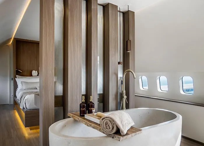 Private Jet *