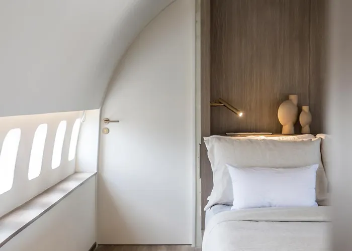 Private Jet Villa